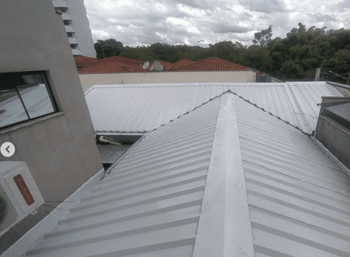 Instalação de Telhas e Calhas pela Calhas Franco